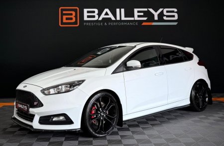 FORD FOCUS 2.0T EcoBoost ST-2 Euro 6 (s/s) 5dr