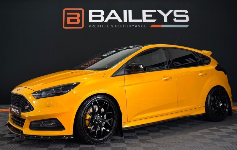 FORD FOCUS 2.0T EcoBoost ST-3 Euro 6 (s/s) 5dr
